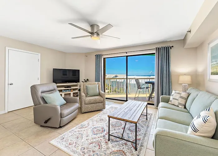 Oceanfront King Bed Heated Pools & Hot Tub W&d & Cabletv Apartment